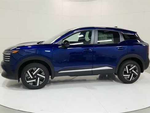 Certified 2026 Nissan Kicks SV FWD image 5