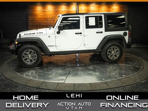 Used 2017 Jeep Wrangler Unlimited Rubicon w/ Connectivity Group AWD/4WD image 1