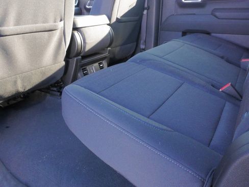 Used 2024 Chevrolet Silverado 1500 LT image 16