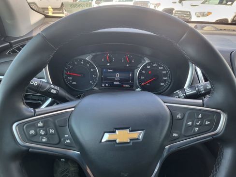 Used 2024 Chevrolet Equinox LT AWD/4WD image 10