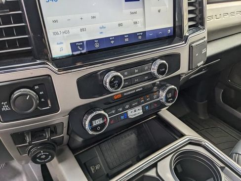 Used 2022 Ford F250 Lariat w/ Black Appearance Package AWD/4WD image 24