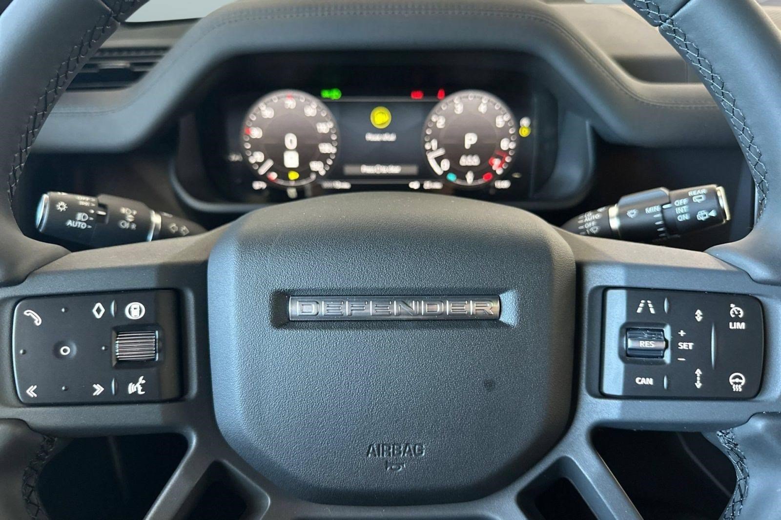 New 2026 Land Rover Defender 110 X-Dynamic SE AWD/4WD image 8