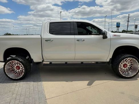 Used 2025 Chevrolet Silverado 1500 LTZ w/ LTZ Premium Package AWD/4WD image 9