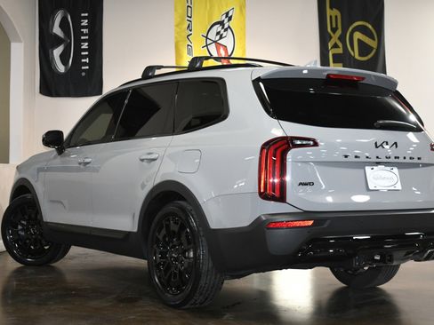 Used 2022 Kia Telluride SX w/ SX Prestige Package image 6