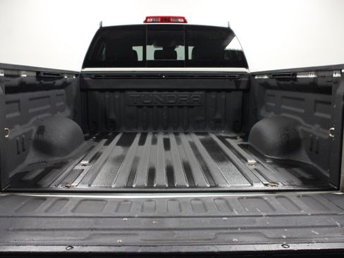 Used 2019 Toyota Tundra SR5 AWD/4WD image 14