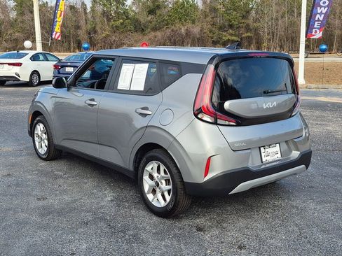 Used 2024 Kia Soul LX w/ Option Group 015 image 5