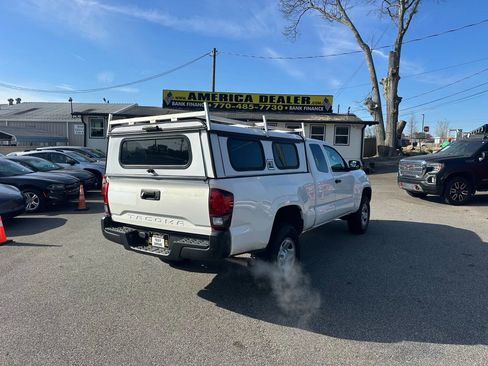 Used 2021 Toyota Tacoma SR image 7