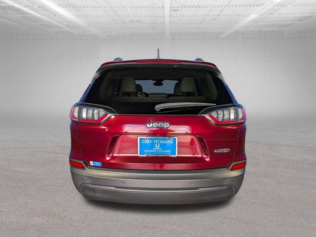 Used 2021 Jeep Cherokee Latitude Plus w/ Sun & Sound Group FWD image 4