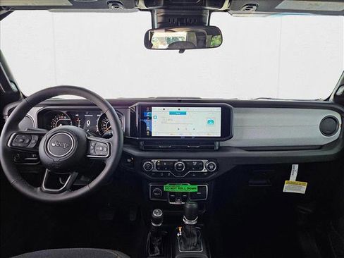 New 2025 Jeep Gladiator Sport image 14