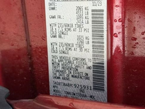 Used 2023 Nissan Rogue SV image 32