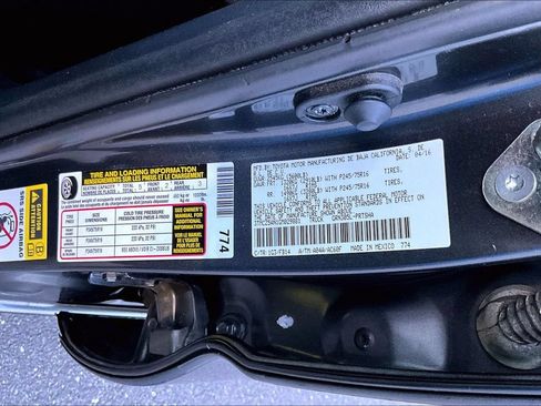 Used 2016 Toyota Tacoma SR w/ Towing Package AWD/4WD image 13