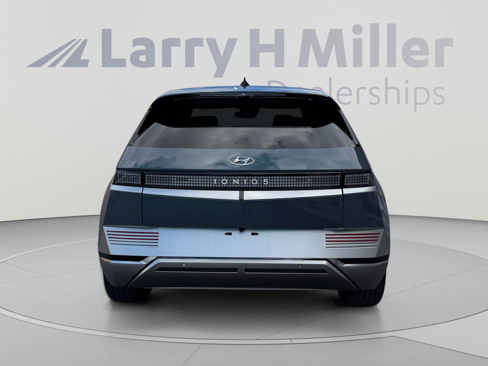 Certified 2024 Hyundai Ioniq 5 Limited RWD image 5