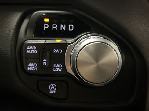 Used 2023 RAM 1500 Laramie AWD/4WD image 18