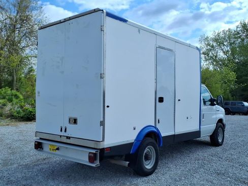 Used 2023 Ford E-350 and Econoline 350 Super Duty w/ Power Windows & Locks Group RWD image 8