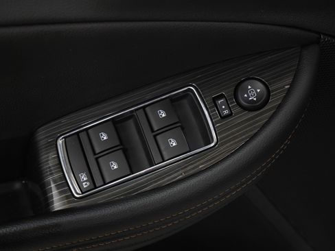 Used 2018 Chevrolet Impala Premier FWD image 20