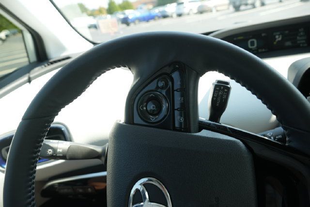 Used 2021 Toyota Prius Limited FWD image 25