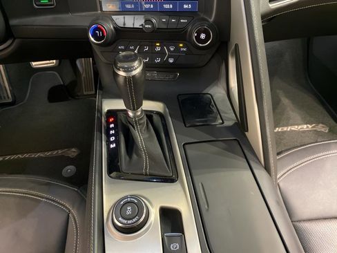 Used 2015 Chevrolet Corvette Stingray Coupe image 16