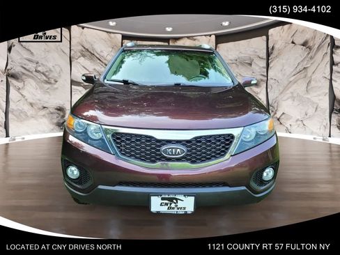 Used 2013 Kia Sorento LX AWD/4WD image 2