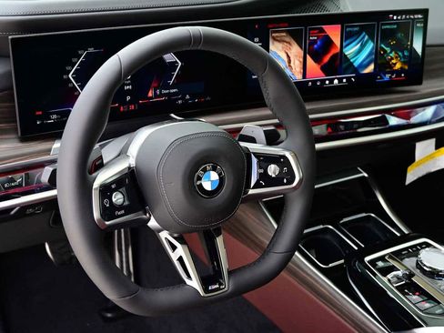 New 2025 BMW 760i xDrive image 10