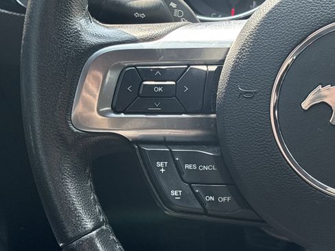 Used 2016 Ford Mustang GT RWD image 4