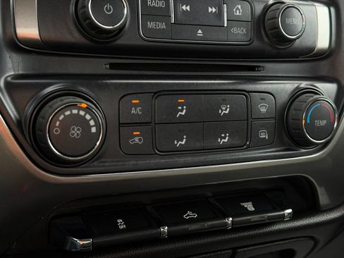 Used 2019 Chevrolet Silverado 2500 LT AWD/4WD image 42