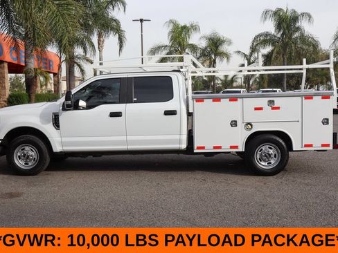 Used 2022 Ford F250 XL w/ Power Equipment Group RWD image 5