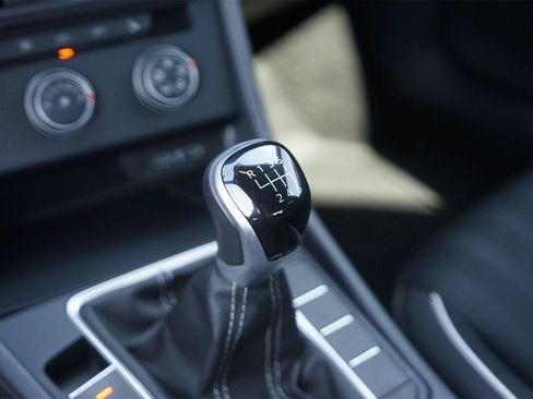 Used 2024 Volkswagen Jetta Sport FWD image 29
