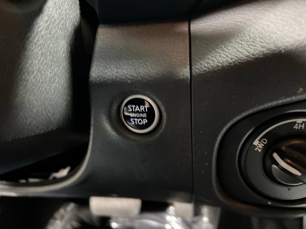 Used 2023 Nissan Frontier SV w/ Tow Package AWD/4WD image 32