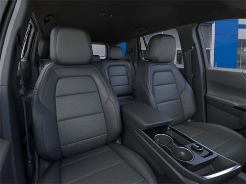 New 2026 Chevrolet Equinox LT w/ Convenience Package II image 16