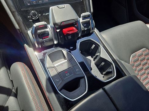 Used 2024 Lamborghini Urus S image 30