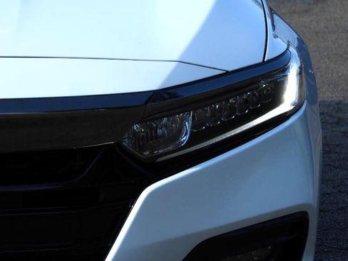 Used 2020 Honda Accord Sport image 28