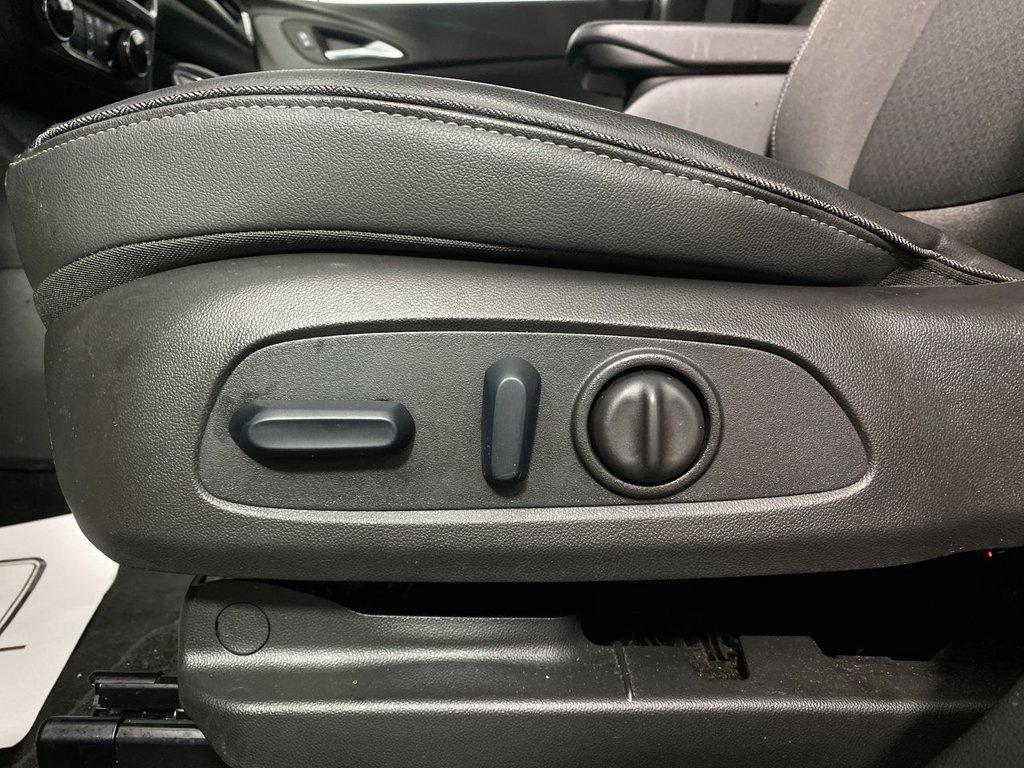 Certified 2024 Buick Encore GX Preferred w/ Comfort Package FWD image 12