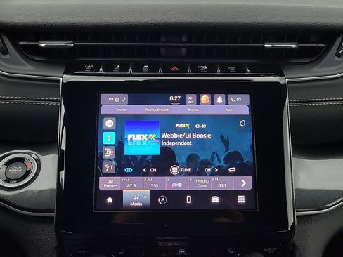 Used 2023 Jeep Grand Cherokee Altitude image 15