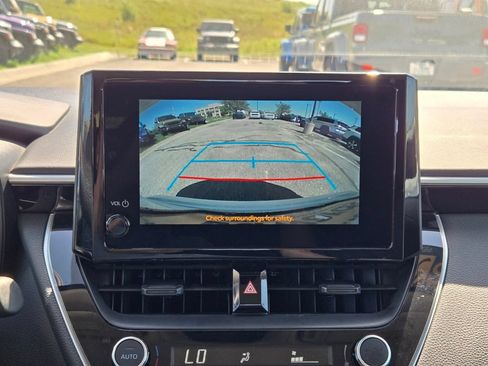 Used 2025 Toyota Corolla LE FWD image 22