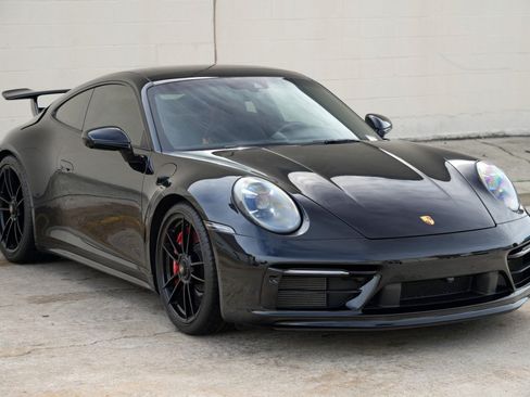 Used 2024 Porsche 911 Carrera GTS w/ Premium Package RWD image 55