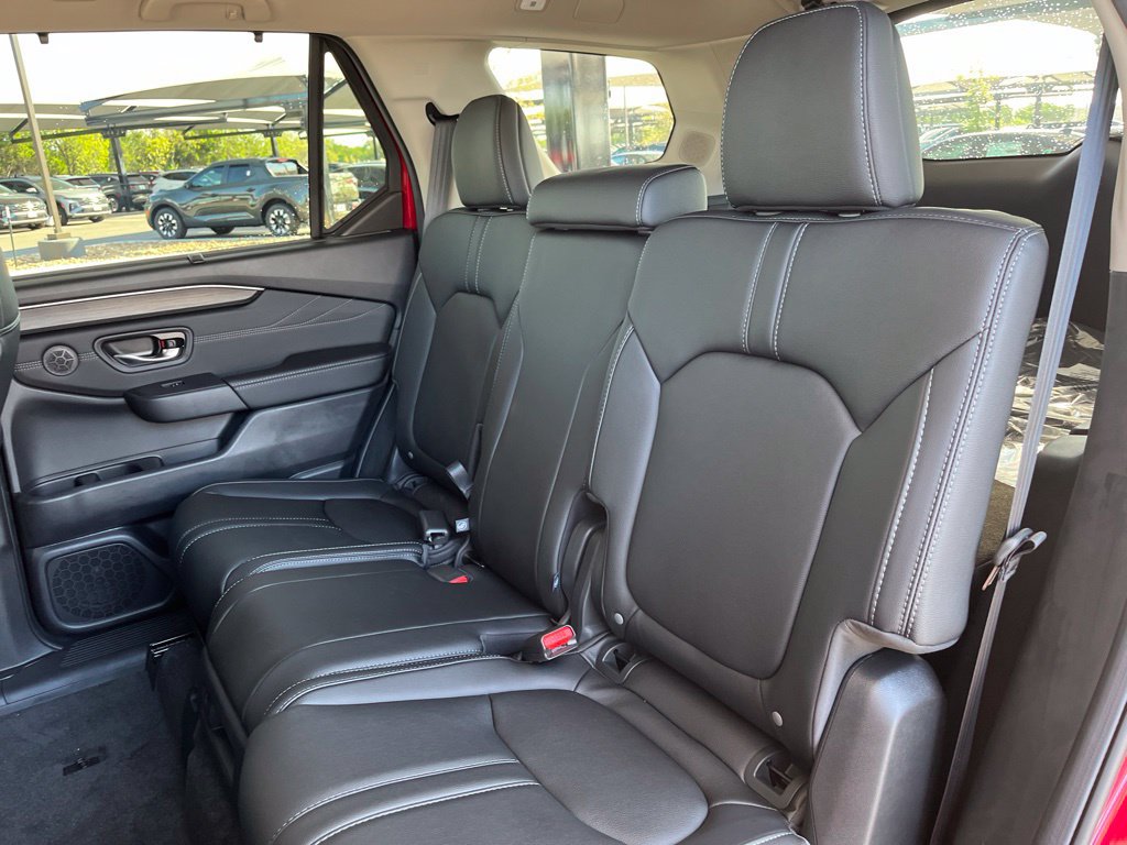 New 2026 Honda Pilot Touring image 14