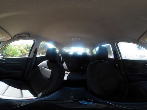 Used 2025 Nissan Altima 2.5 SV FWD image 43