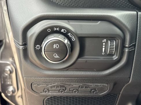 New 2026 Jeep Gladiator Mojave AWD/4WD image 18