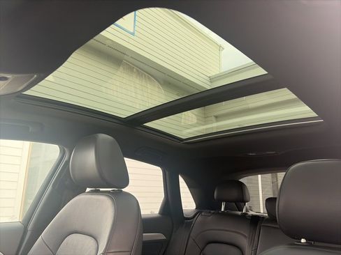 Used 2016 Audi Q3 2.0T Premium Plus image 28