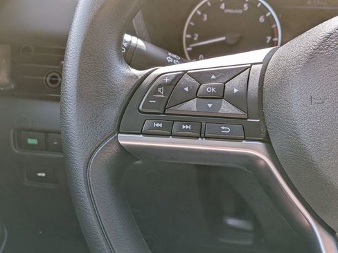 Certified 2023 Nissan Sentra SV FWD image 17