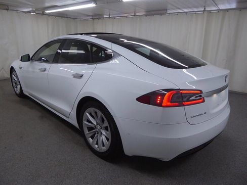 Used 2016 Tesla Model S 75D image 5