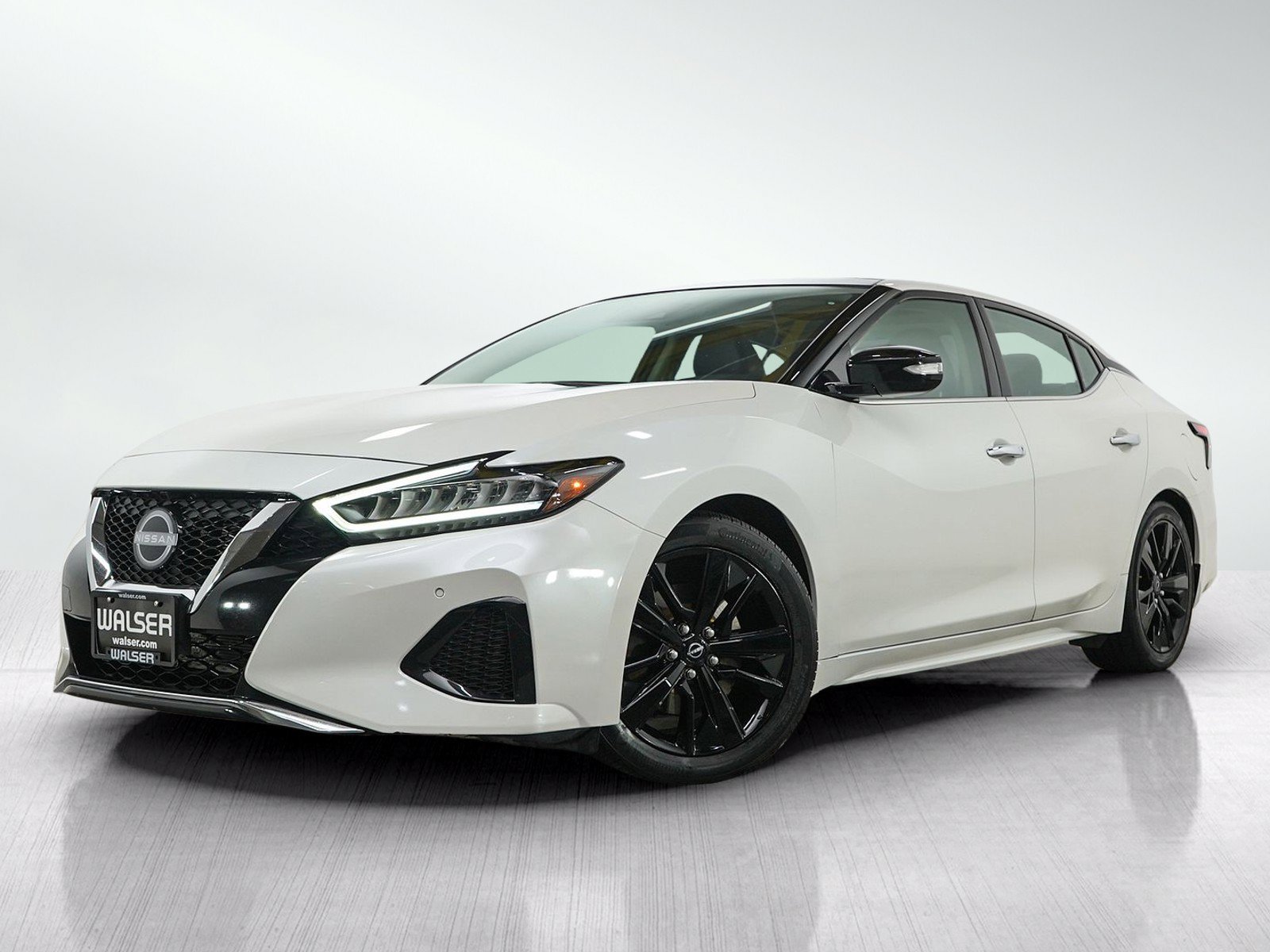 Used 2023 Nissan Maxima SL FWD image 1