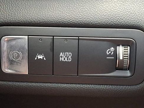 Used 2024 Chevrolet Blazer EV LT AWD/4WD image 29