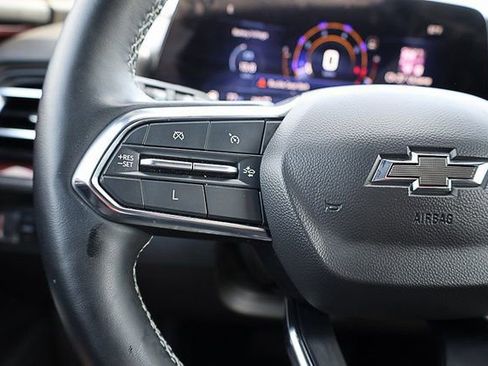 Used 2024 Chevrolet Traverse Z71 image 36