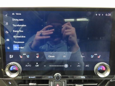 Used 2025 Lexus NX 300h AWD w/ Luxury Package image 22