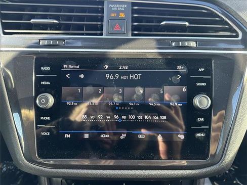 New 2024 Volkswagen Tiguan SE R-Line image 12