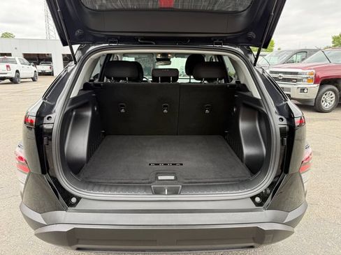 Used 2025 Hyundai Kona SEL AWD/4WD image 13