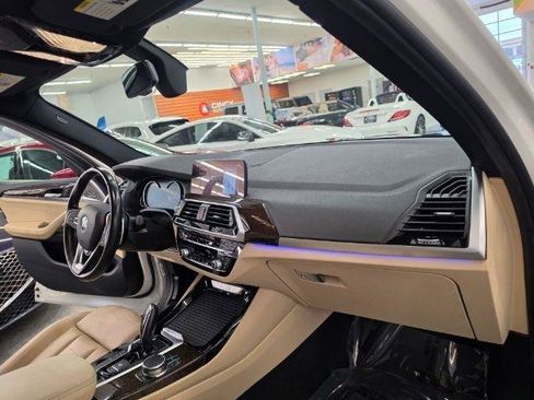 Used 2018 BMW X3 xDrive30i w/ Executive Package AWD/4WD image 15