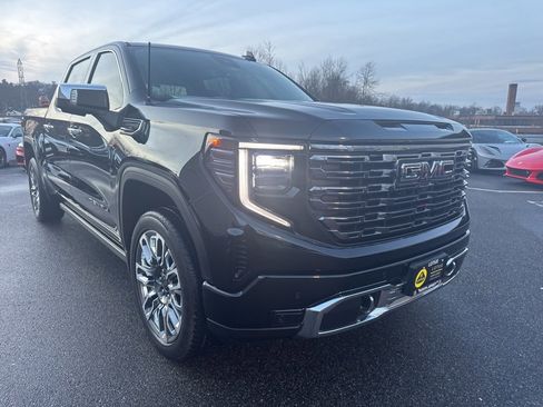 Used 2025 GMC Sierra 1500 Denali Ultimate image 4
