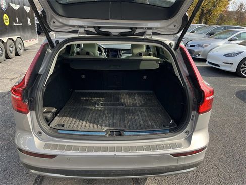 Used 2023 Volvo V60 B5 Cross Country Plus w/ Protection Package Premier image 12